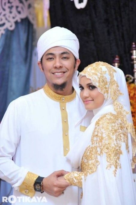 Syamsul Yusof and Puteri Sarah Liyana