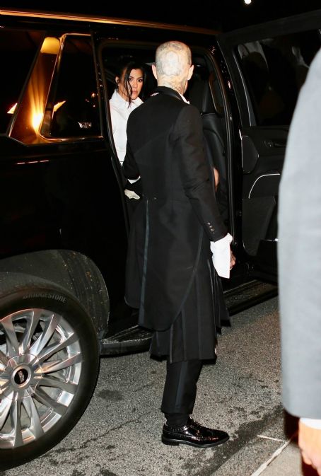 Kourtney Kardashian – Returns To Ritz-Carlton Hotel After The Met Gala ...