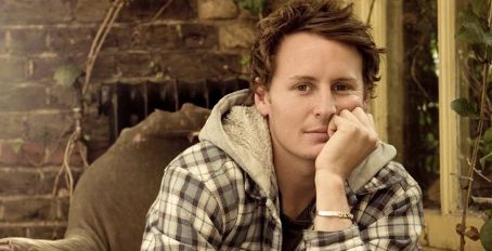 Who is Ben Howard dating? Ben Howard girlfriend, wife