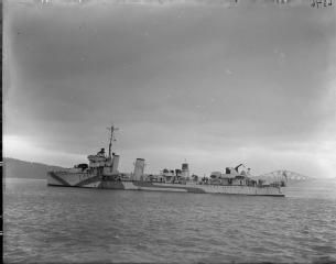 List of V and W-class destroyers of the Royal Navy - FamousFix List