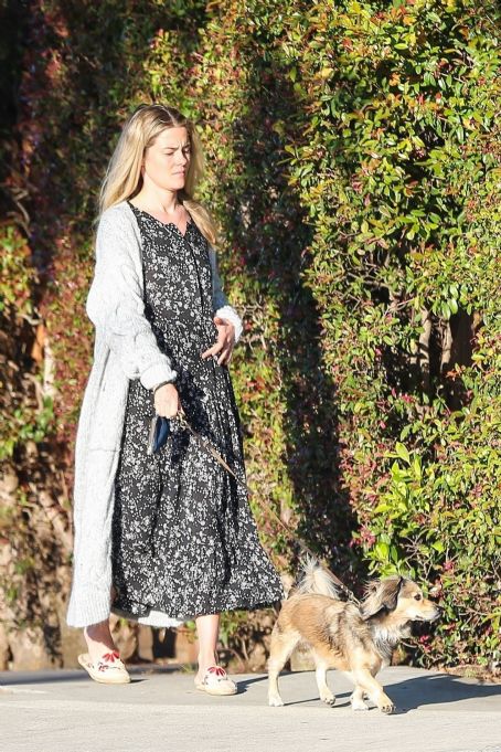 Rachael Taylor – Spotted while walks her dog
