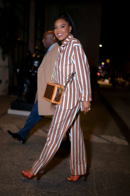 Gabrielle Union – Heading back to hear hotel in New York City ...
