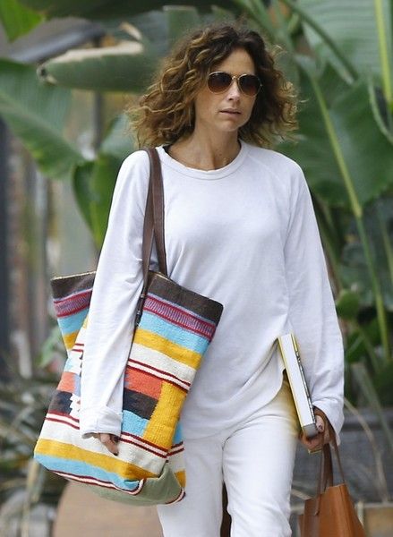 Minnie Driver does some shopping in Studio City, California on December 10, 2016