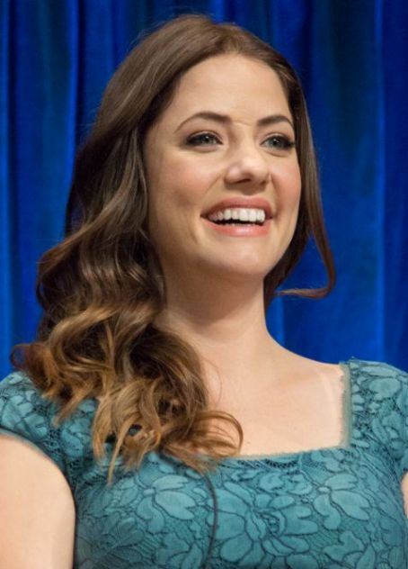 Julie Gonzalo