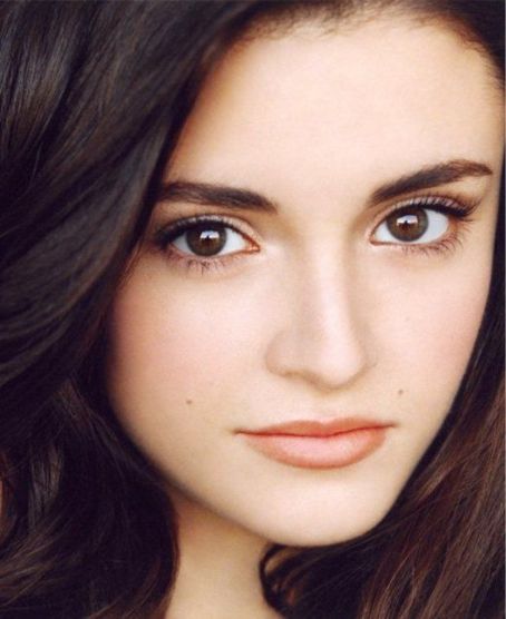 Who is Daniela Bobadilla dating? Daniela Bobadilla boyfriend, husband