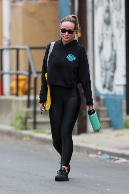 Olivia Wilde – In a black leggings and Adidas sneakers at Tracy Anderson Gym