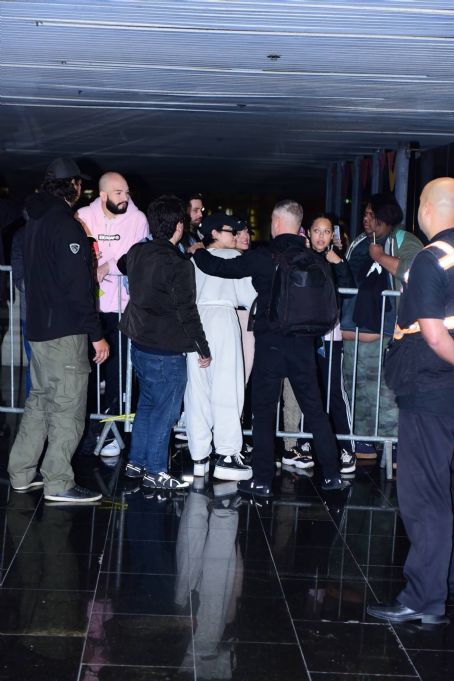 Demi Lovato – Spotted at the Galeão airport in Rio de Janeiro | Demi