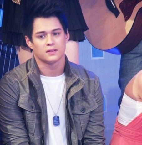 Enrique Gil Pics - Enrique Gil Photo Gallery - 2019 - Magazine ...