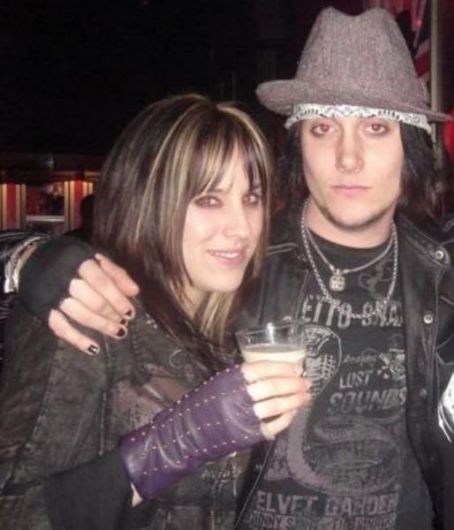 Synyster Gates and Michelle Dibenedetto - Dating, Gossip, News, Photos