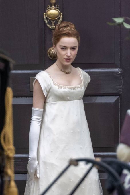 Phoebe Dynevor – On the set of ‘Bridgerton’ season two at The Rangers House in Greenwich