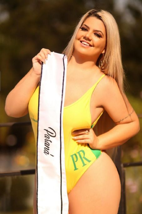 Debora Porto's spread for Miss Bumbum beauty contest