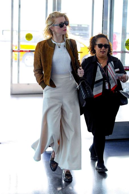 Amber Heard – Spotted at JFK Airport in New York | Amber Heard Picture