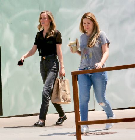 Brie Larson – Shopping at Erewhon in Los Angeles