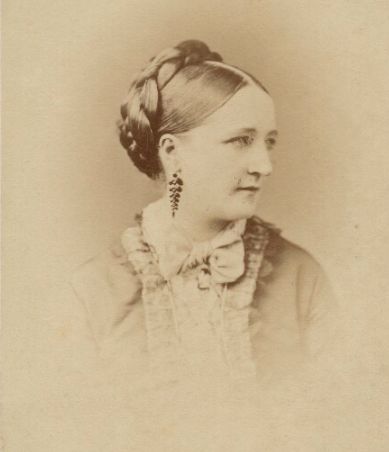 Agnes Kelly Robertson