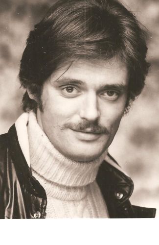 Simon Williams