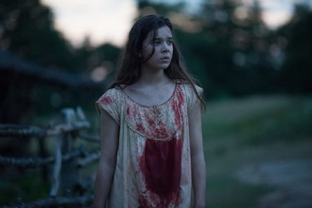 The Keeping Room - Hailee Steinfeld | Hailee Steinfeld Picture ...