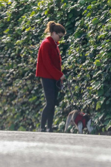 Kate Mara – Out with her pup in Los Feliz