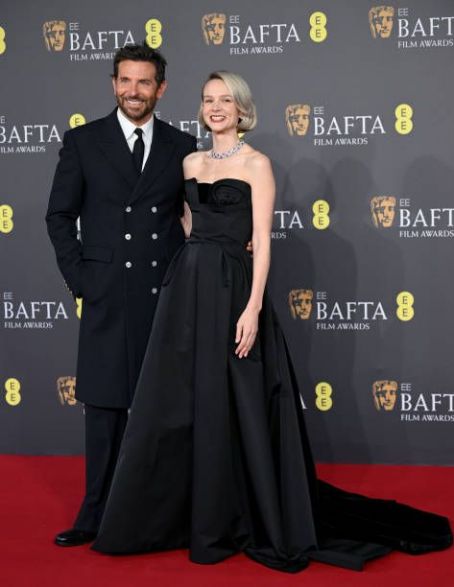 Bradley Cooper and Carey Mulligan - 2024 EE BAFTA Film Awards