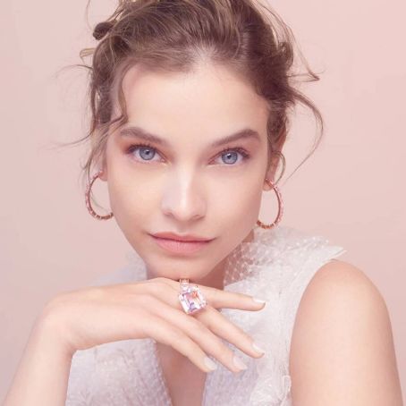 Barbara Palvin – Judith Leiber couture (Spring 2023)