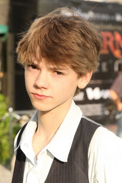 Thomas Sangster FamousFix post