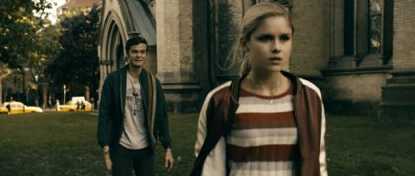 Jack Quaid and Erin Moriarty