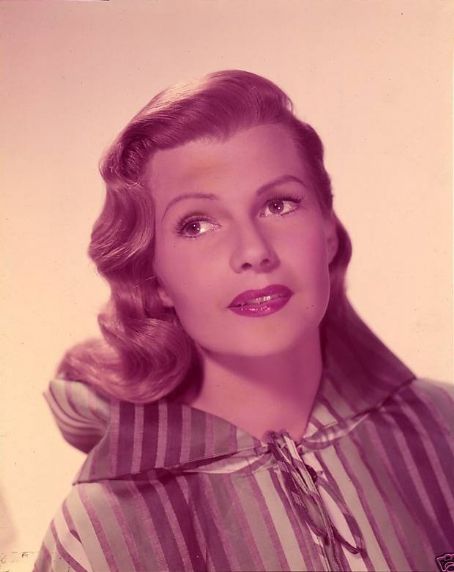 Rita Hayworth | Rita Hayworth Picture #15161807 - 454 x 571 - FanPix.Net