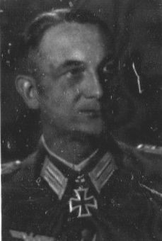 Werner Neumann (officer)