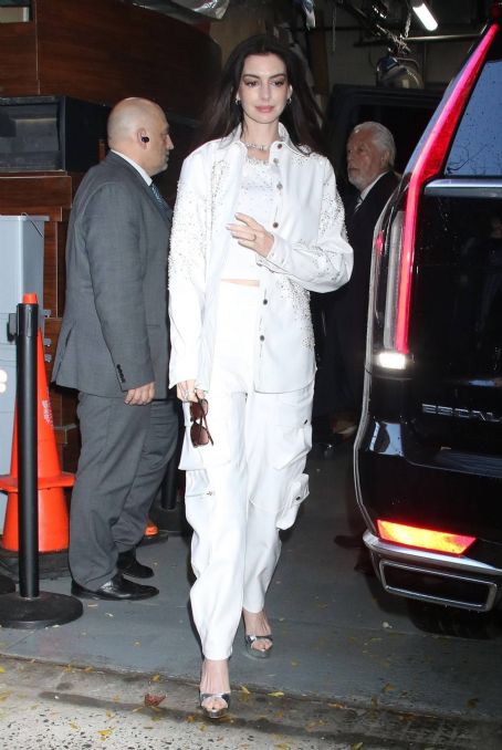 Anne Hathaway – Pictured at Kelly and Mark show in New York