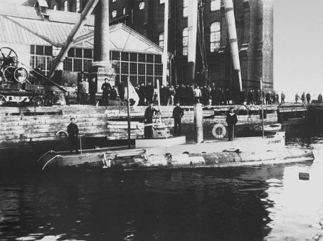 Russian submarine Delfin