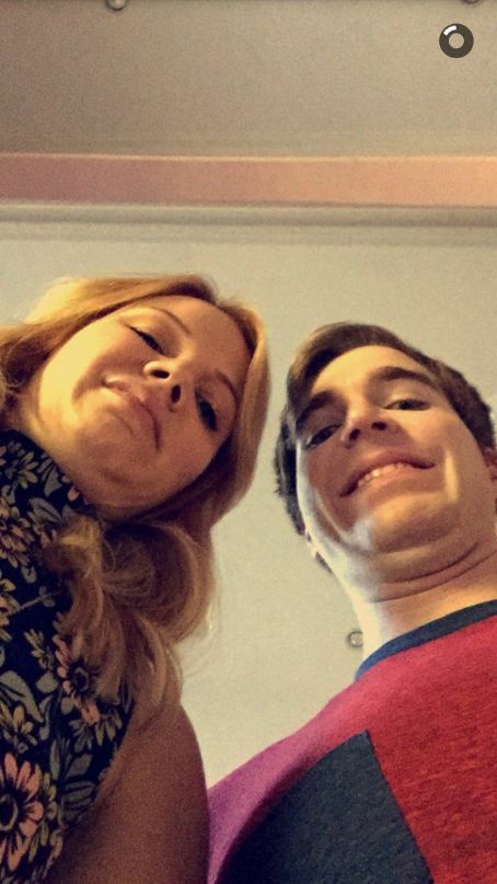 Lisa Schwartz And Shane Dawson - FamousFix
