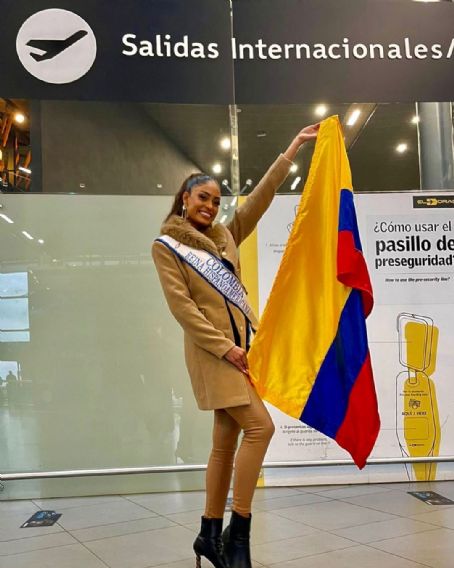 Maria Lucia Cuesta- Departure from Colombia for Reina Hispanoamericana 2022