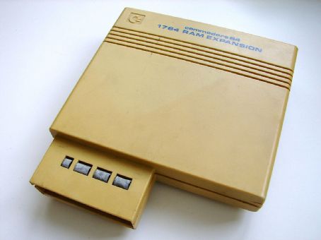 Commodore REU