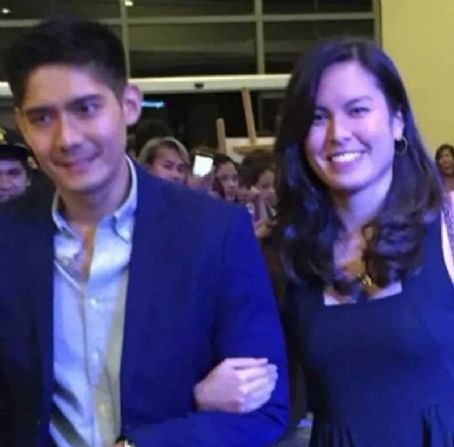 Robi Domingo and Maiqui Pineda - Hookup