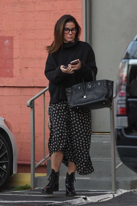 Sandra Bullock – Leaving a business meeting in Beverly Hills | Sandra