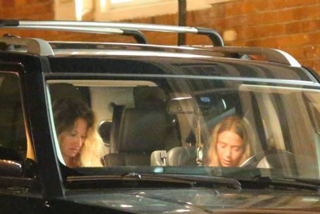 Mary Kate Olsen – Leaving Tutto Il Giorno restaurant in The Hamptons
