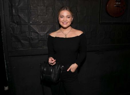 Olivia Holt – SONIA Performs at The Sayers Club in Hollywood | Olivia