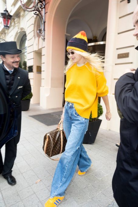 Gigi Hadid – Seen while leaving her hotel in Paris