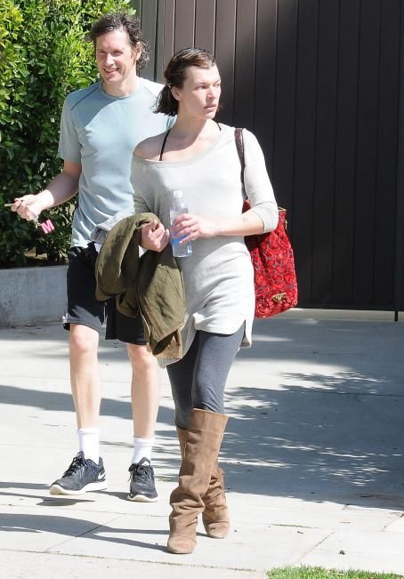 Milla Jovovich Leaving The Gym After A Workout In West Hollywood March 8 2011 Famousfix Com Post