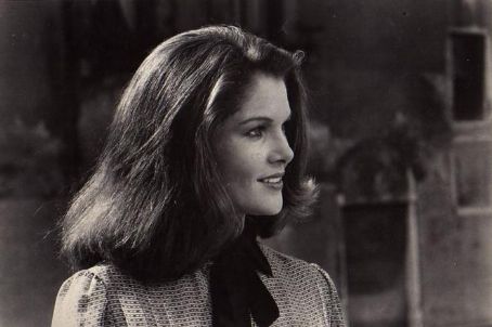 Lois chiles hot