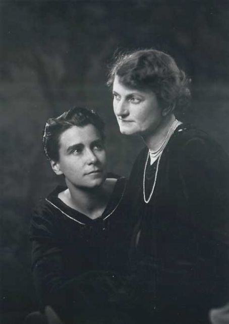 Marion Morgan and Dorothy Arzner - Dating, Gossip, News, Photos