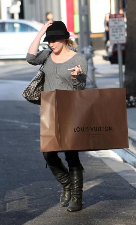 Hilary Duff Shopping at Louis Vuitton in Beverly Hills December 22