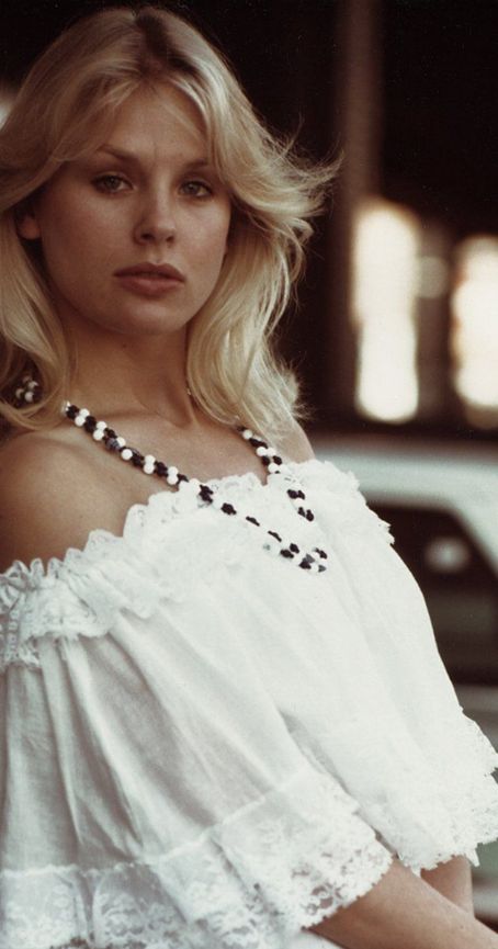 Dorothy Stratten | Dorothy Stratten Picture #54643590 - 454 X 865 ...