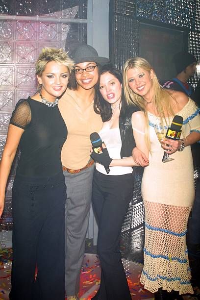 Rachael Leigh Cook, Rosario Dawson, Rose McGowan and Tara Reid  - MTV New Years Eve 2001