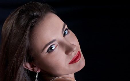 Rachel Kelly (i)