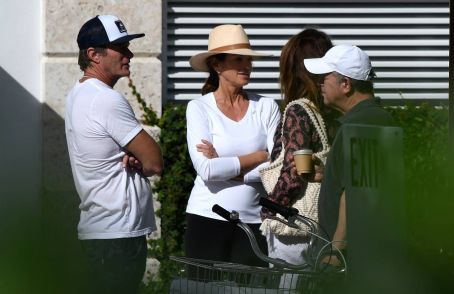 Cindy Crawford – With her husband Rande Gerber in Miami Beach