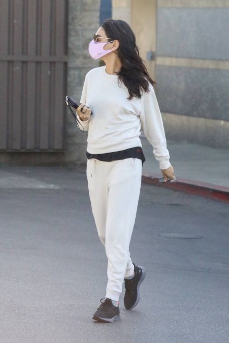 Mila Kunis – Seen after her skin care clinic visit in West Hollywood