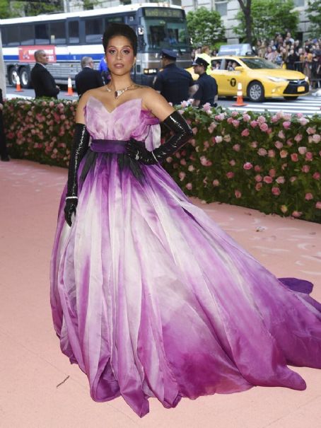 Lilly Singh : The 2019 Met Gala Celebrating Camp - FamousFix