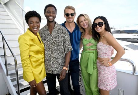 Shantel VanSanten – MDboat At San Diego Comic-Con 2022