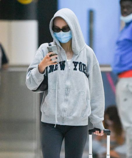 Lily Rose Depp – Arrives at JFK Airport in NYC | Lily-Rose Depp Picture