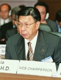 Law Hieng Ding